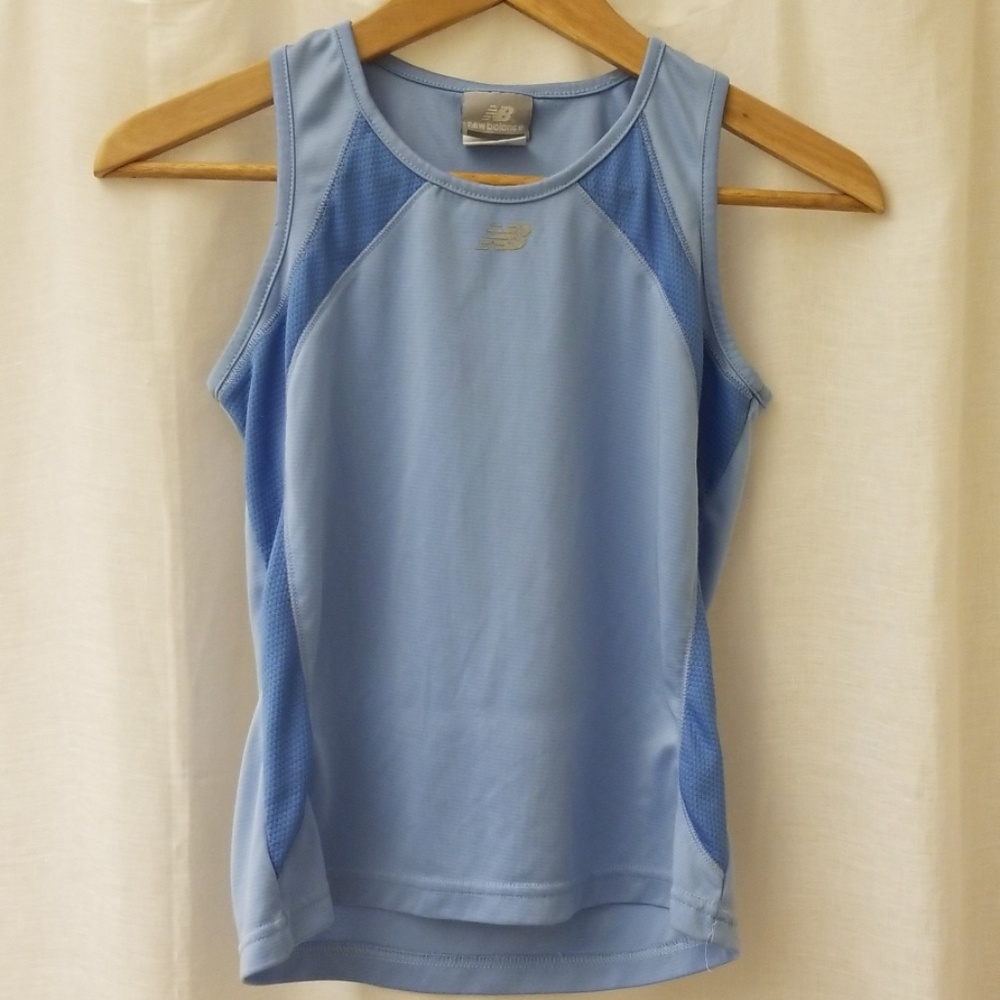 NWOT New Balance running top